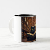 Bookworm Cat Coffee Mok (Voorkant links)