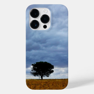 Boom in een leeg veld Case-Mate iPhone 14 pro hoesje