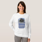 Boom in met sneeuw bedekt landschap t-shirt (Voorkant volledig)