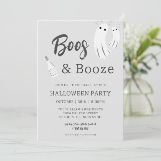 Boos & Booze Volwassen Halloween Grijs Wit Uitnodi Kaart (Staand voorkant)