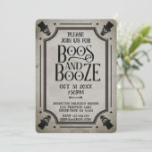 Boos en Booze Volwassen Halloween Party  Schedel Kaart (Staand voorkant)