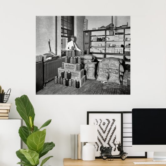 BOOTLEG BUST - JAIL EVIDENCE ROOM 1929 POSTER (Thuiskantoor)