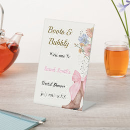 Boots and Bubbly Bridal Shower Welcome Reclamebord Met Voetstuk