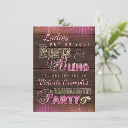 Boots et Bling Bachelorette Party Invitations (Debout devant)