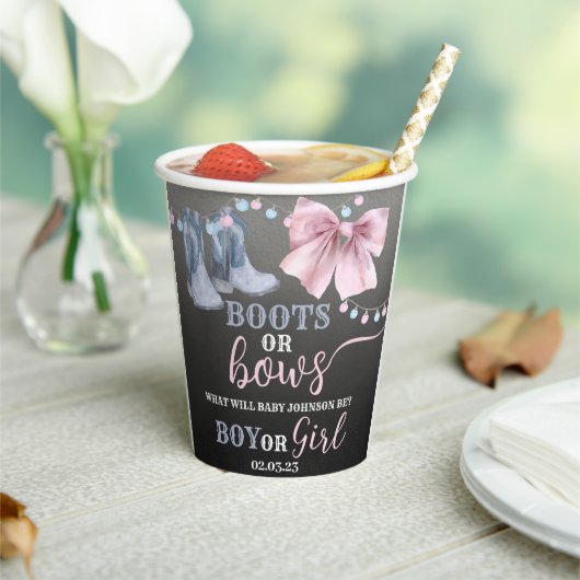 Boots or bows Paper cup. Papieren Bekers (Insitu)