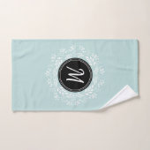 Bord Blauw Wit Bloemenkrans Zwart Monogram Handdoek (Handdoek)
