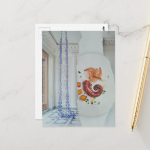 Bord met zeevruchten in een surrealistische kamer briefkaart