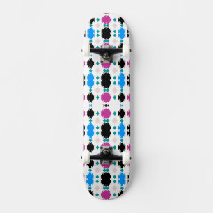 Bord van de kleurrijke aztec-patroonlicentie skateboard