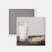 Bord van snacks met een glas melk magneet (Voorkant / Achterkant)