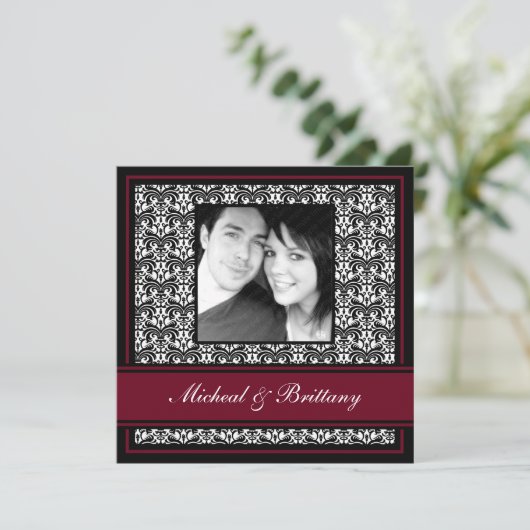 Bordeaux Damast Trouw Verlovingsaankondiging Aankondiging (Staand voorkant)