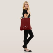 Bordeaux en wit | Monogram moderne Initialen Draagtas (Op model)