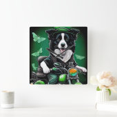 Border Collie Dog Driving Bike St. Patrick's Day Vierkante Klok (Huis)