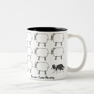 Border collie vivant en troupe la tasse de moutons