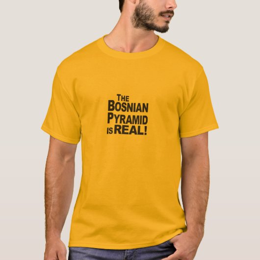 Bosnische piramide REAL gestapeld - Basic T-Shirt (Voorkant)