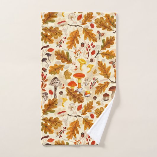 Bospaddenstoelen en herfstflora op room bad handdoek (Handdoek)