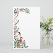 Bossen, hazen, bladeren, rode bessen briefpapier (Staand voorkant)