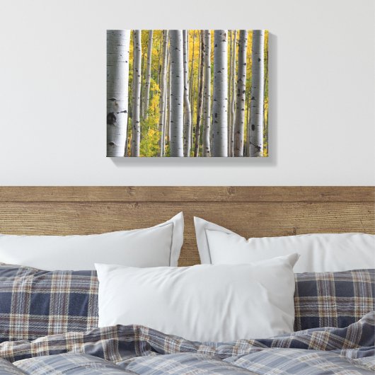 "Bossen met boomstam" Canvas Afdruk (Insitu (Slaapkamer))