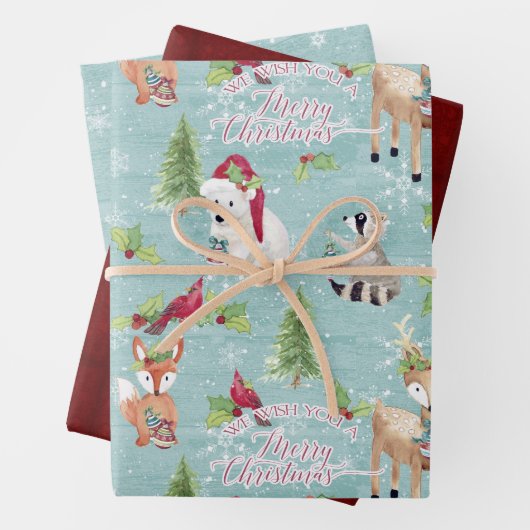 Bossen met kerstmis met vossen inpakpapier vel (In situ)