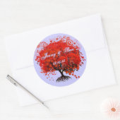 Bossen met rode lebben als bosgrond ronde sticker (Envelop)