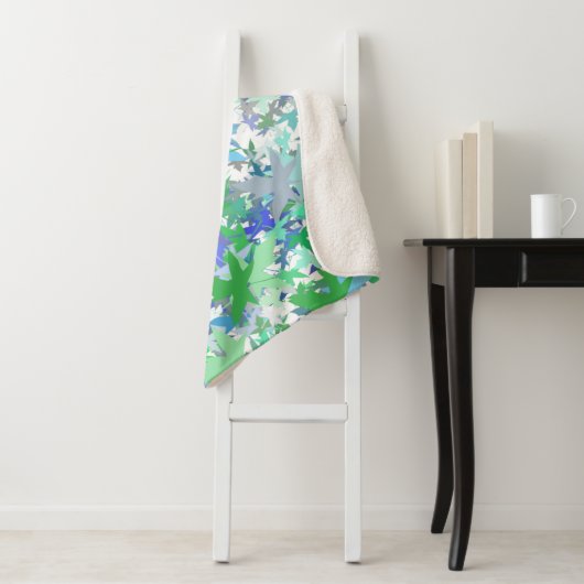 Bossenneury Blue Green Grey Leaf Floral Pattern Sherpa Deken (In situ)