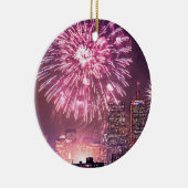 Boston Poppen Fireworks spectaculair. Keramisch Ornament (Rechts)