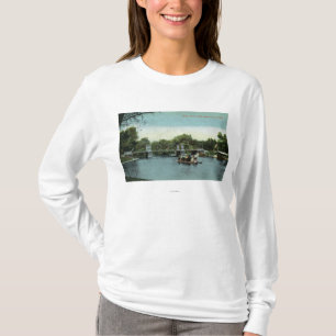 Boston Public Garden Uitzicht of the Bridge T-shirt