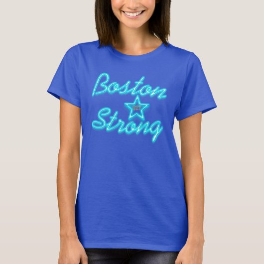 Boston Strong en Ggloing T-shirt (Voorkant)