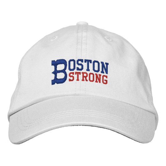 Boston Strong Geborduurde Pet (Voorkant)