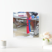 Bot op de strand | Phi Phi-eilanden, Thailand Vierkante Klok (Huis)