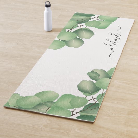 Botanische Eucalyptus Green Monogram Yoga Mat (In situ)