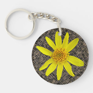 Botanische geelbloem sleutelhanger