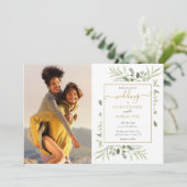 Botanische groene foto's gouden script bruiloft kaart (Staand voorkant)
