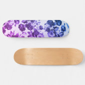 Botanische  paarse blauwe gradiënt roos floraal skateboard (Horizontaal)