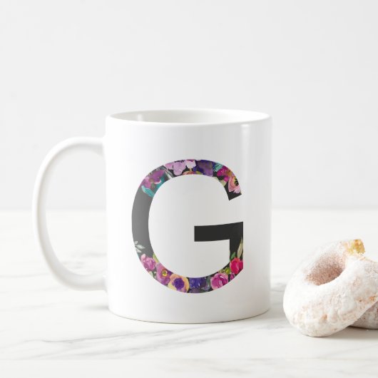 Botanische paarse bloemen letter G monogram Koffiemok (Met donut)