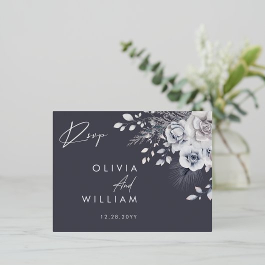 Botanische Winter Bloemen Elegante Zilveren RSVP-K Folie Uitnodiging Briefkaart (Staand Voorkant)