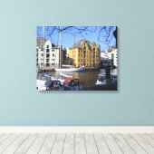 Boten in Alesund Noorwegen Canvas Afdruk (Insitu (Houten vloer))