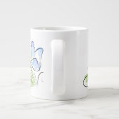 Botervlieg op gras over bloemveld jumbo mok (Achterkant)