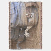 Bottes Et Éperons De Cowboy Jetent Une Couverture (devant Vertical)
