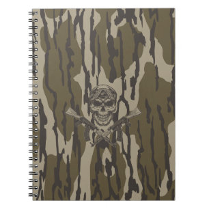 Bottomland Camo Classic geweer en schedel Notitieboek
