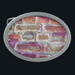 BOUCLE DE CEINTURE OVALE BRIQUES<br><div class="desc">Un design d'art d'un vieux mur de briques de cottage.</div>