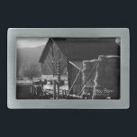 Boucle De Ceinture Rectangulaire Hay Barn<br><div class="desc">Les empreintes et cadeaux de Hay Barn comportent une photo en noir et blanc saisissante capturant une cheminée de foin à côté d'une ancienne grange en très belle valeur contraste pris par Kurt Keller avec un appareil photo de 35 mm tout en s'aventurant sur une route moins parcourue dans les...</div>