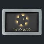 Boucle De Ceinture Rectangulaire Jamais Plus L'Étoile Fractée De David<br><div class="desc">Pour Yom HaShoah,  Jour du Souvenir de l'Holocauste. Une image fractale noire et jaune rappelant l'"Étoile de David" jaune que les nazis exigeaient que les juifs portent pendant l'Holocauste. Le texte hébreu "Le Olam Lo Od" (Plus jamais) apparaît également. N'oubliez jamais ; ne laissez jamais cela se reproduire.</div>