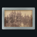 Boucle De Ceinture Rectangulaire Les guerriers du buffle : la cavalerie noire améri<br><div class="desc">Les guerriers du bison inarrêtables - "Rassemblez-vous, les gars ! J'ai une histoire à raconter, une histoire de courage, de bravoure, de l'extraordinaire Buffalo Warriors ! Ce n'étaient pas que des soldats, ce étaient des légendes, des mythes qui ont pris vie ! - Imaginez ceci : un hiver rude, un...</div>