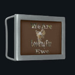 Boucle De Ceinture Rectangulaire Moutons Drôle, Marché Agricole,<br><div class="desc">Voici trois agneaux avec un drôle de regard pour un jeu d'ewe</div>