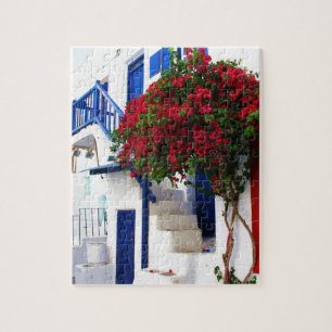 Bougainvillea groeit thuis in Mykonos, Griekenland Legpuzzel