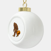 Boule En Céramique Bigfoot Sasquatch portant un T-shirt Citrouille ef (Droite)