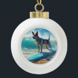 Boule En Céramique Blue Heeler Beach Surfing Peinture<br><div class="desc">Plongez dans le monde ludique de l'aventure canine avec cette peinture captivante. Un chien en ébullition se rend aux vagues, chevauchant habilement le surf sur une plage baisée par le soleil. L'oeuvre d'art vibrante capte magnifiquement l'essence de l'excitation au bord de la plage tandis que le chien court sans crainte...</div>