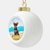 Boule En Céramique Chihuahua Chien sur la plage (Droite)