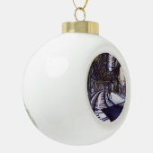 Boule En Céramique Dusting the Piano (Gauche)