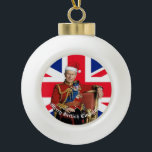 Boule En Céramique Joyeux Noël britannique roi Charles III<br><div class="desc">Le roi Charles III avec le drapeau britannique arrière - plan Noël salutation. Texte "Joyeux Noël britannique"</div>